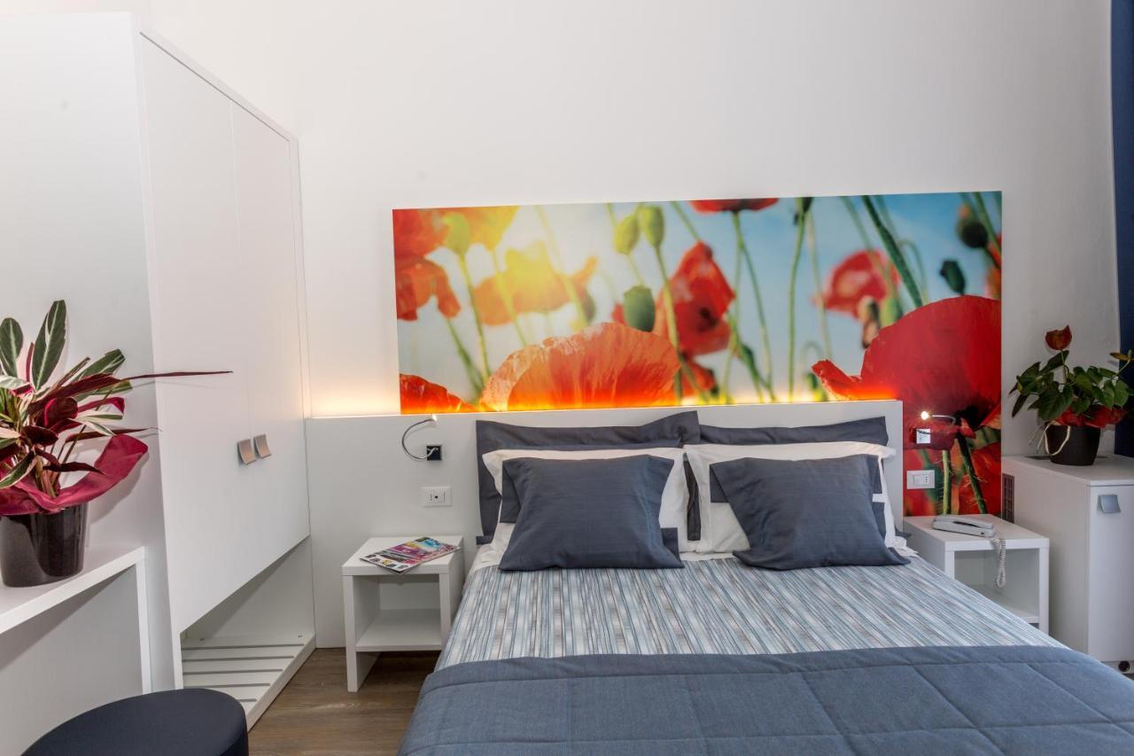 Wally Hotel